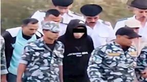 المتهم بقتل زميله يمثل جريمته أمام النيابة